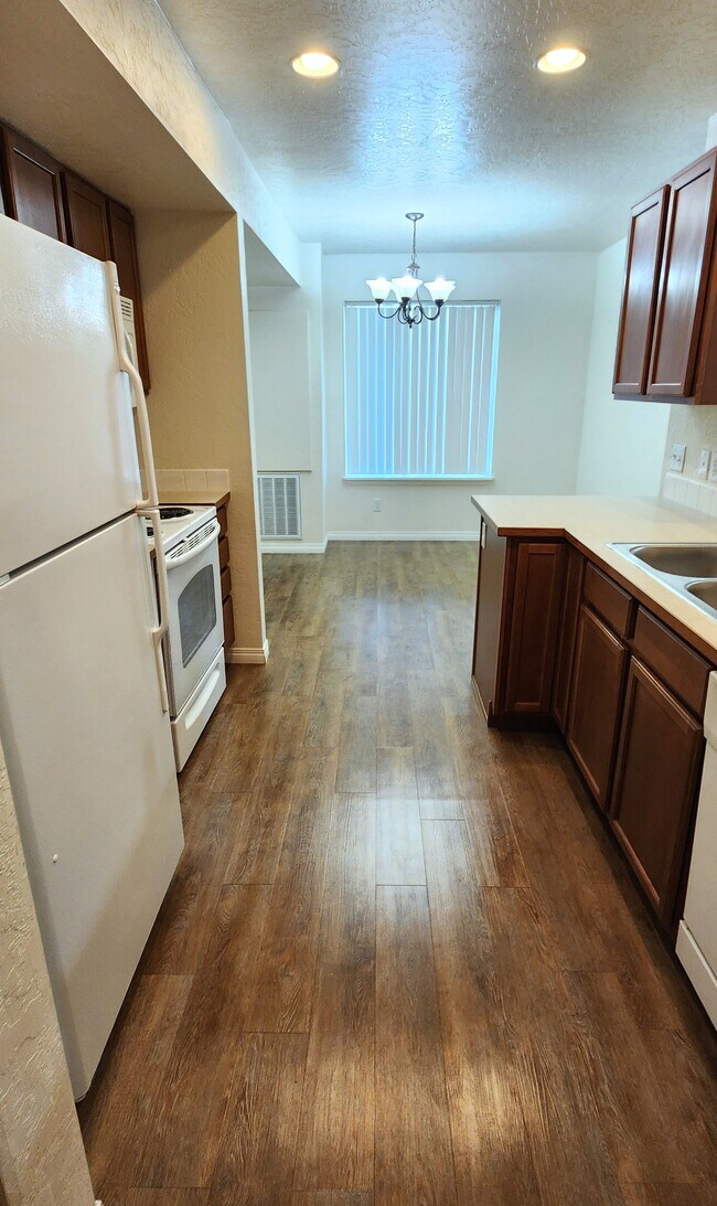 Mountain View Duplexes, Ponderay, LLC, Ponderay, ID 83852 - photo 4