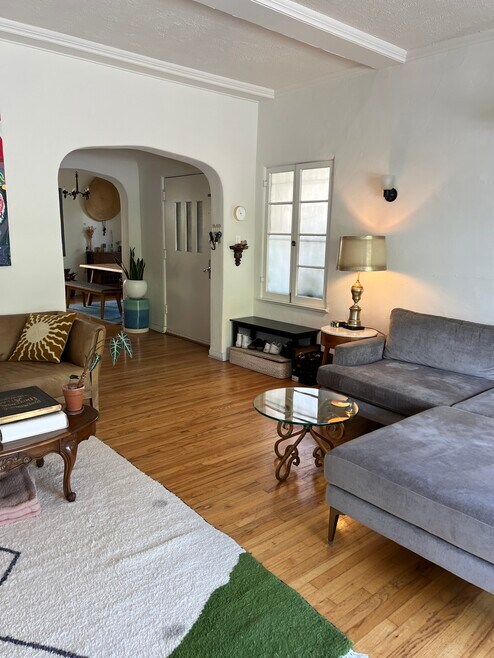 8400 Blackburn Ave unit 8400 Blackburn, Los Angeles, CA 90048 - photo 1