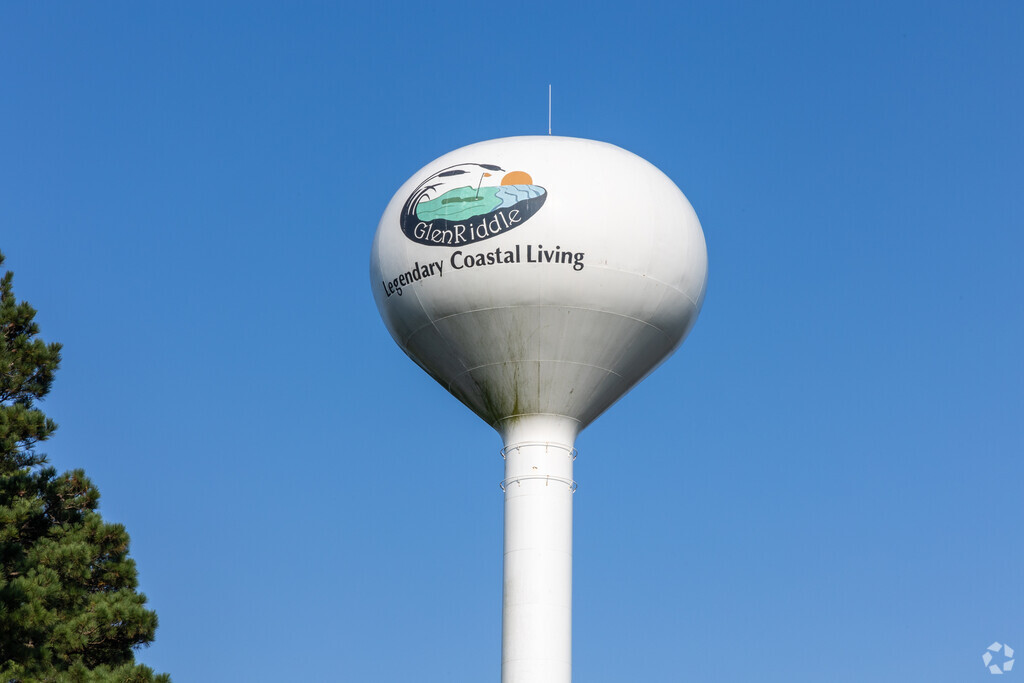 Glen Riddle is minutes from the Atlantic coastline.