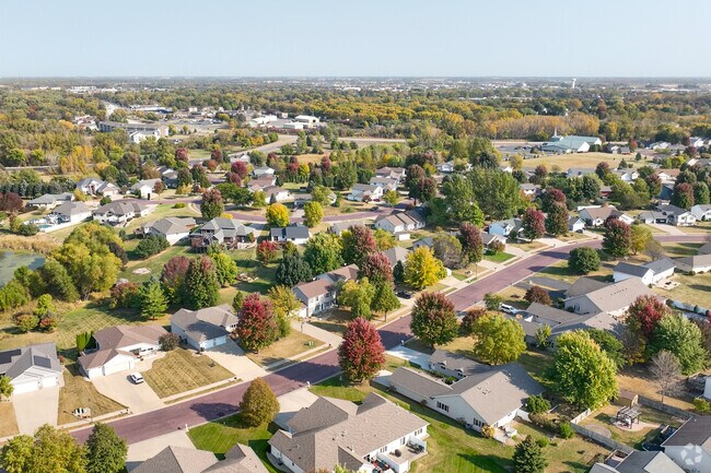 The White Oaks Park neighborhood is a beautiful, quiet neighborhood in Mankato.