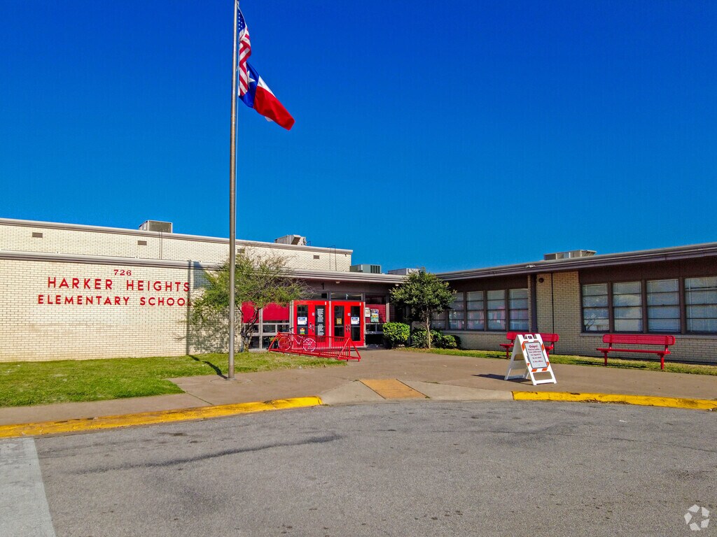 Harker Heights Elementary is a public elementary school within the Killeen I.S.D.