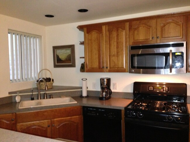 1401 N Fourth St unit Building 8, Flagstaff, AZ 86004 - photo 7