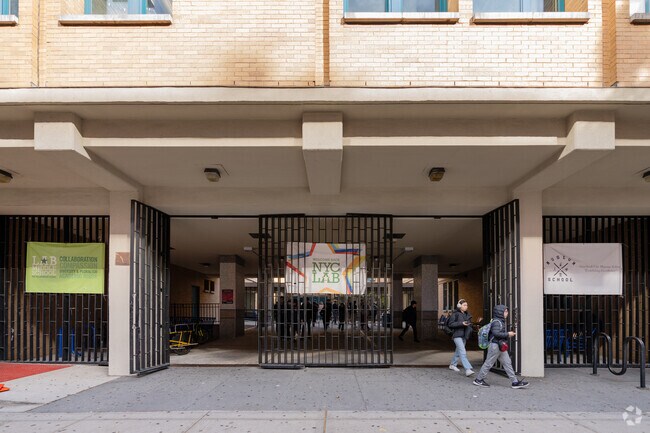 NYC Lab School for Collaborative Studies serves District 2 students near Stuyvesant.