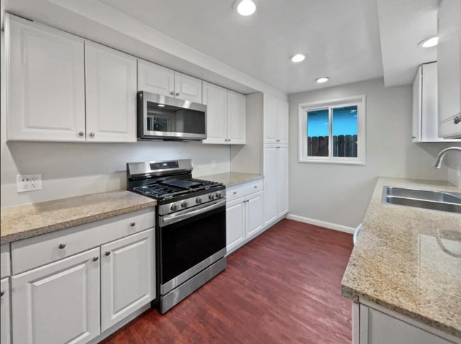 5928 Lila Ln, North Highlands, CA 95660 - photo 2