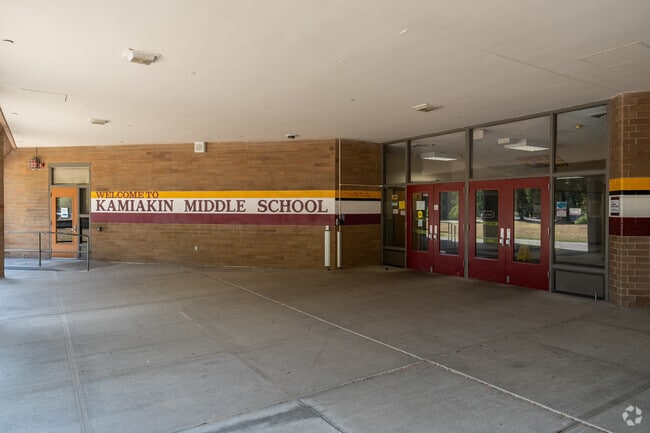 Kamiakin Middle School is a public institution.