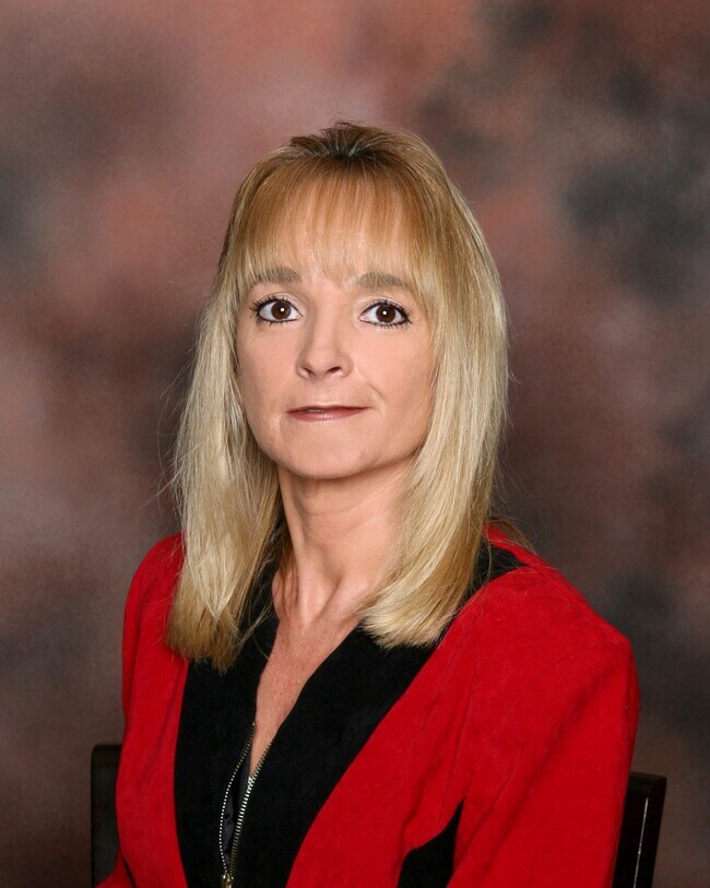 Lori Benton