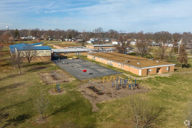 Forest Park Elementary School serves over 400 students.