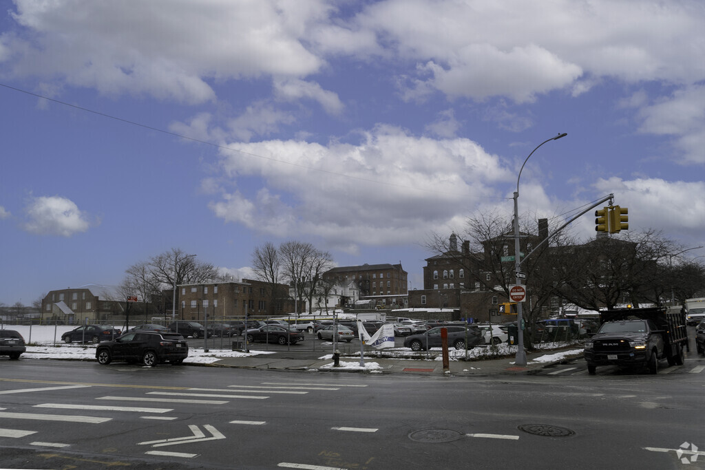Grand Concourse Academy Charter School is an above average, public, charter school in Bronx, NY.