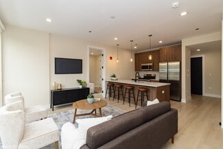 3045 W Irving Park Rd Unit 201, Chicago, IL 60618