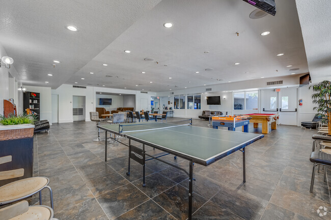 CLUBHOUSE
