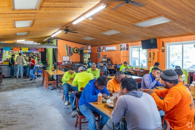 Lunchtime at Taqueria Jennifer is usually packed with Glendale Acres locals.