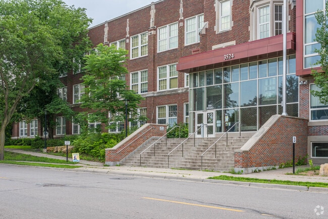 Sanford Middle has 40 full time teachers.