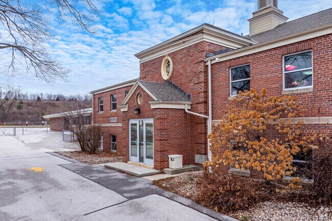 The entry to Richfield Elementary School.