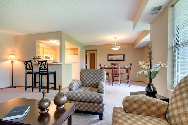 Mallard Ridge, Maple Grove, MN 55369 - photo 5