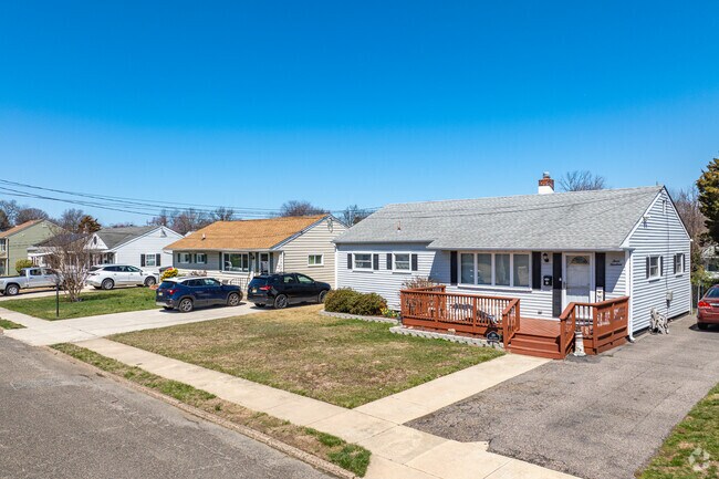 For those looking for a one story option, ranch style homes are very common in Maple Shade Township.