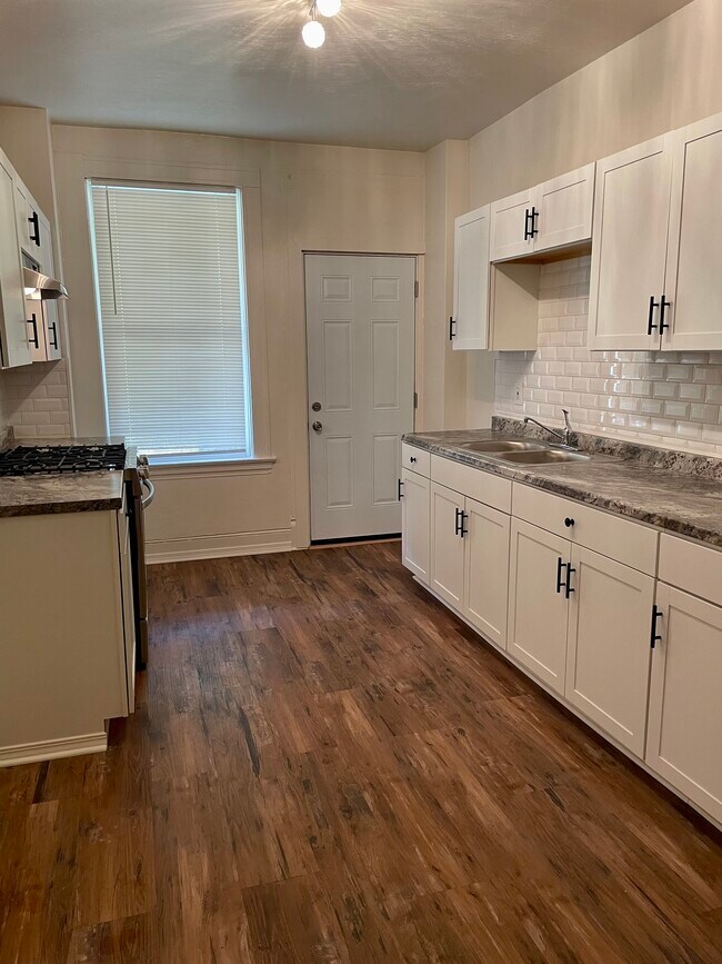 676 Middle Ave Unit B 1st Floor, Wilmerding, PA 15148