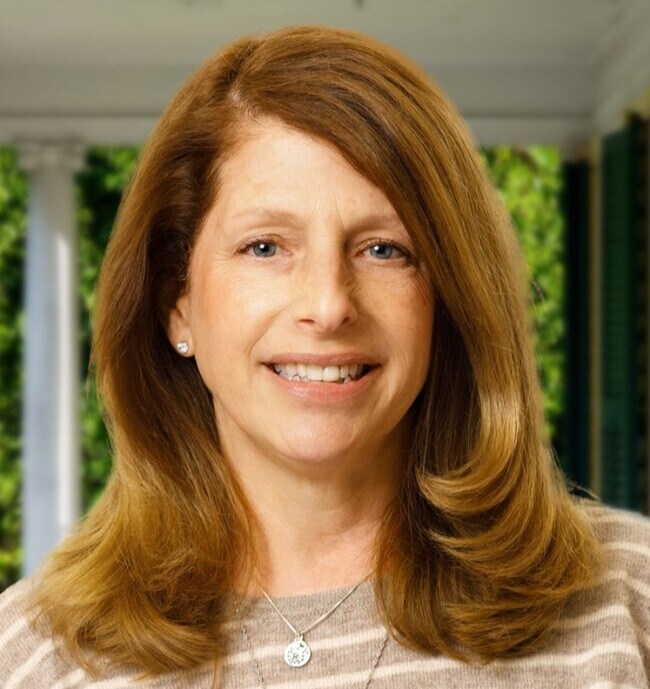 Karen Hoppe