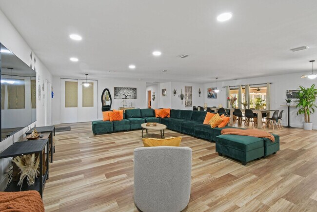 13014 46th Ct N unit ID1326861P, West Palm Beach, FL 33411 - photo 6