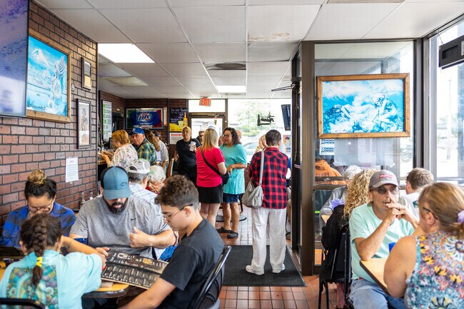 El Volcan Mexican Grill serves authentic flavors in Randall.