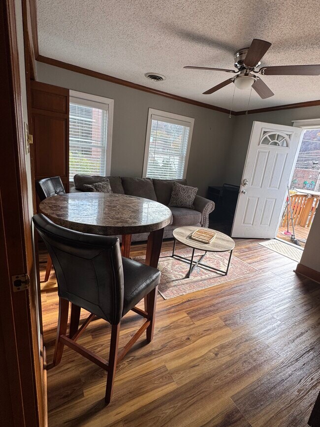 121 S Hellier St unit 1, Pikeville, KY 41501 - photo 5