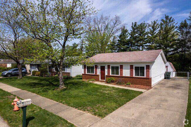 Wexmoor attracts several different types of demographics, making this a community filled with diversity.