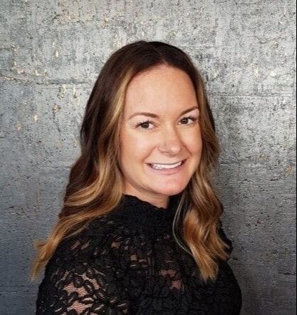Laura McNellis