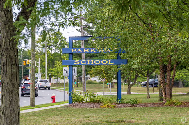 According to niche.com, Parkway School has received a B+ rating.
