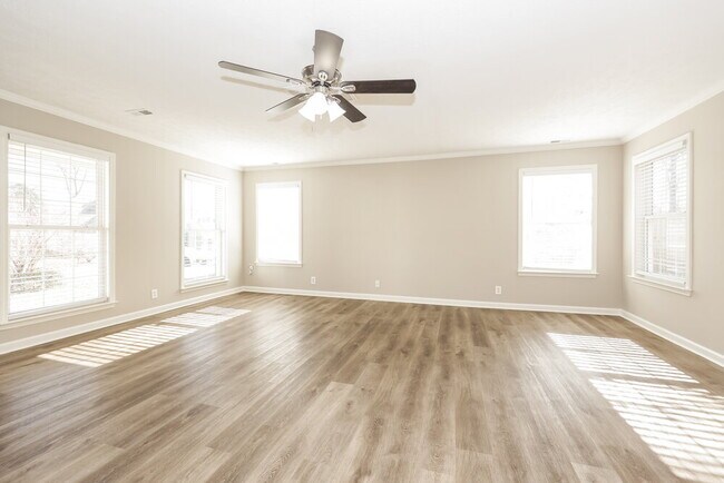 913 Buckhaven Dr, Smyrna, TN 37167 - photo 5