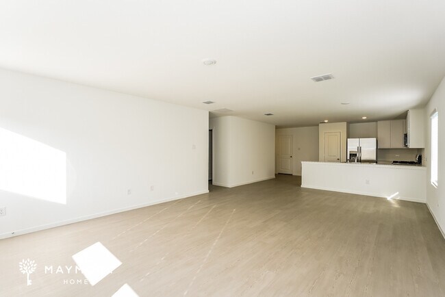 3061 Titan Spgs Dr, Saginaw, TX 76179 - photo 4