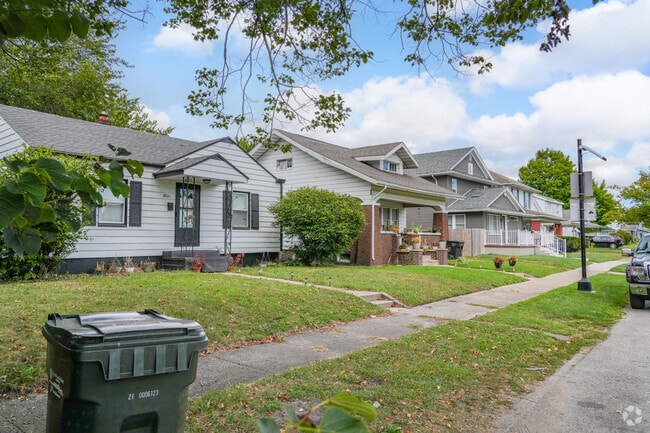 Rows of unique homes sit close together in Kennedy Park.