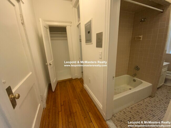 99 Warren St unit 16, Boston, MA 02135 - photo 4