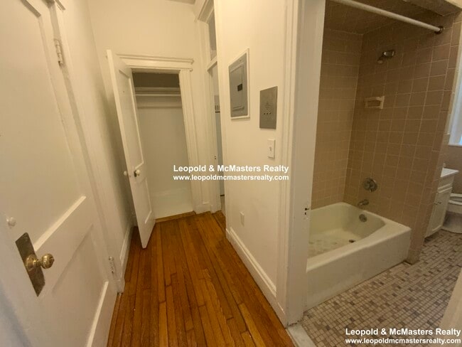 99 Warren St unit 7, Boston, MA 02135 - photo 4