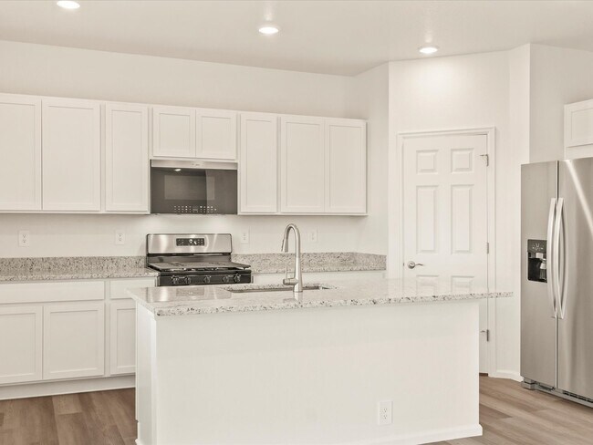 851 Forest Canyon Rd unit 37074556, Severance, CO 80550 - photo 3