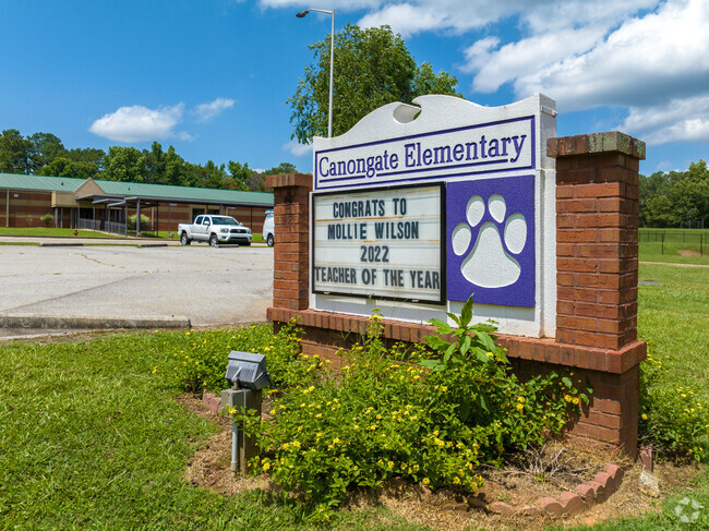 Canongate Elementary School is located at 200 Pete Rd, Sharpsburg, GA 30277.