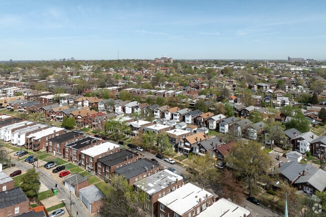 Northampton is located at S. Kingshighway and Chippewa St.