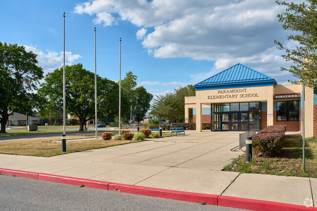 Paramount Elementary School earns a 