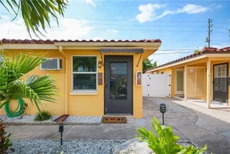 2600 Paula Dr N Unit 6, Dunedin, FL 34698