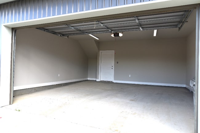 208 Spoonbill Dr, Youngsville, LA 70592 - photo 5