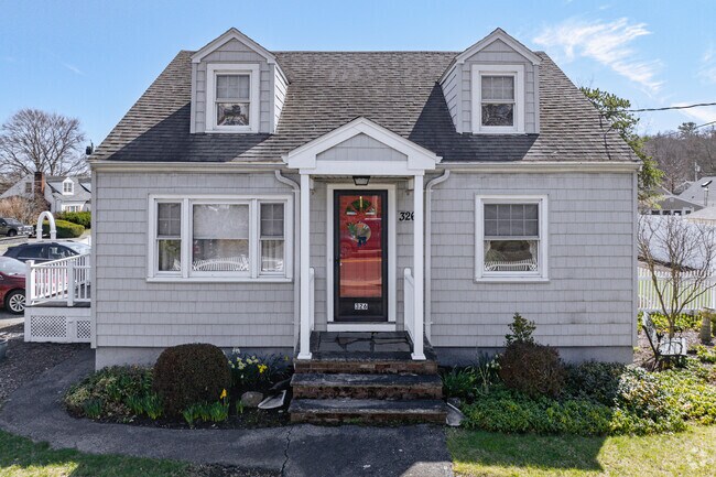 Cliftondale has many smaller homes that are more affordable yet still maintain the quaint design of the residential area in the community.