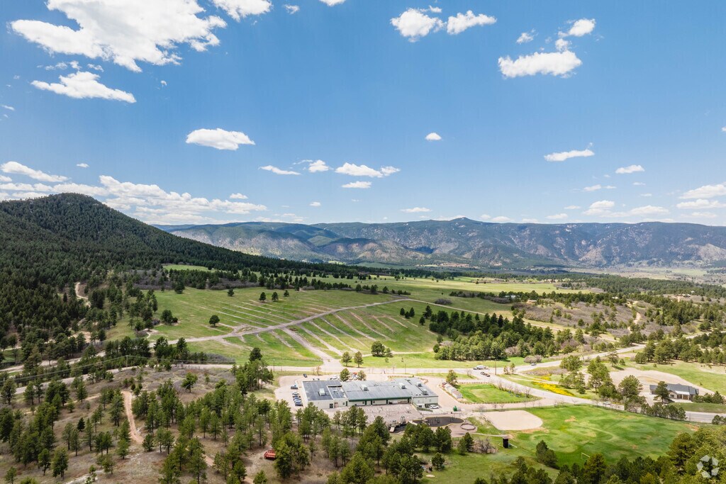 Larkspur Elementary School