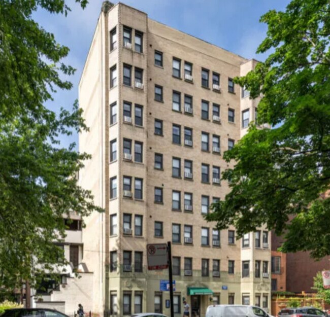 555 W Arlington Place unit 607, Chicago, IL 60614 - photo 2