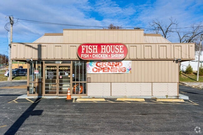 Fish House offers fried shrimp, salmon and catfish and popular combination options.