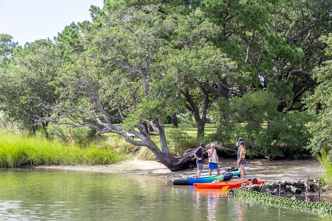 Little Creek offers kayaking and other water-side recreational activities near Camellia Shores.