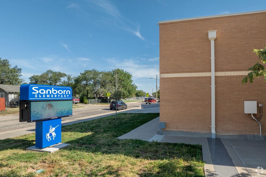 Sanborn Elementary School is a public school located in Downtown, Amarillo Texas.