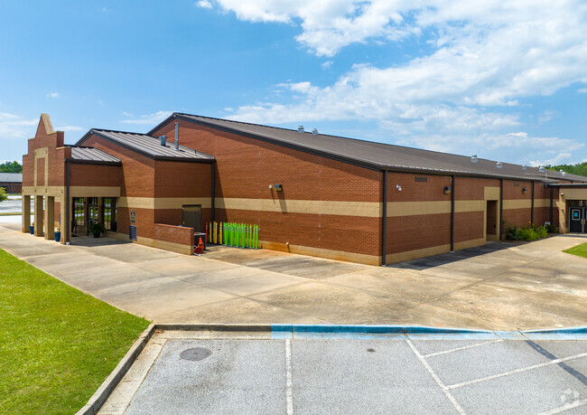 Willis Road Elementary School is located in Coweta county.