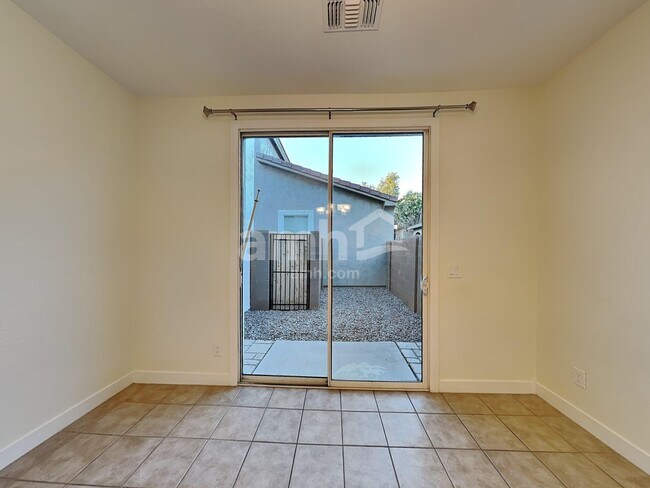 10124 E Isleta Ave, Mesa, AZ 85209 - photo 5