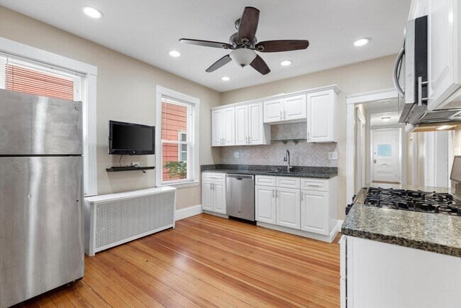 45 Calvin St unit 1, Somerville, MA 02143 - photo 3