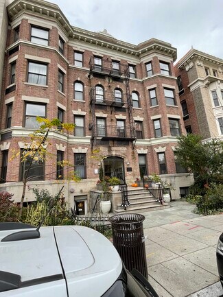 1844 Columbia Rd NW Unit Adams Morgan, Washington, DC 20009