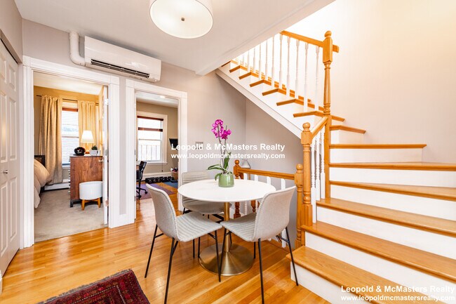 86 E Brookline St unit 3, Boston, MA 02118 - photo 6