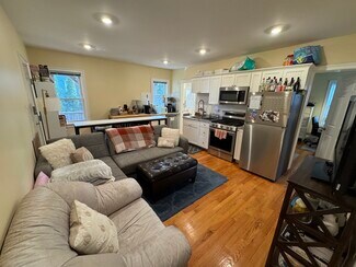 10 Cambridge Terrace Unit 1, Cambridge, MA 02140